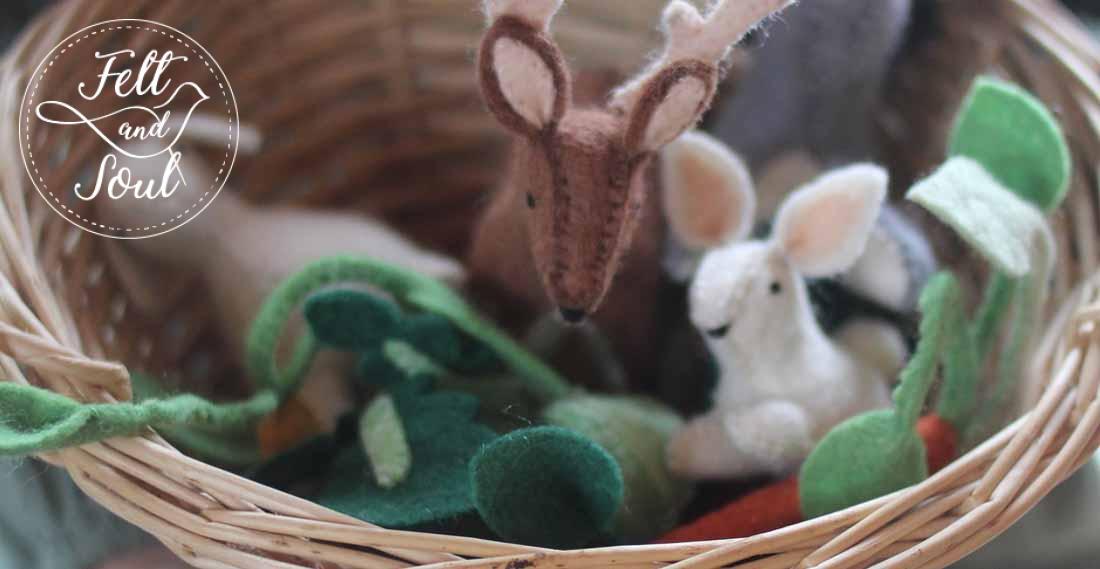 Nyuszi ajándéka mese szereplői - gyapjúfilc figurák